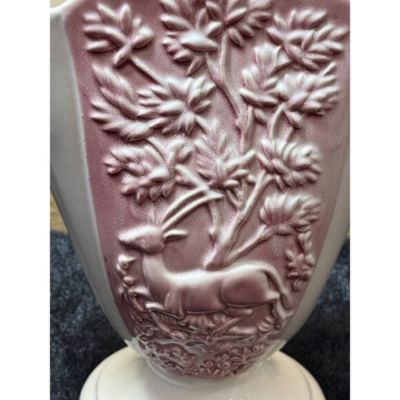 Vintage Hull Fan Vase #50 White Maroon Gazelle Deer  Scalloped Top - Picture 2 of 10